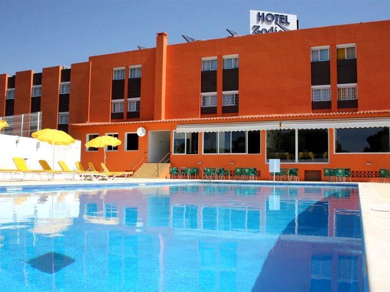 Zodiaco Hotel Quarteira Exterior foto