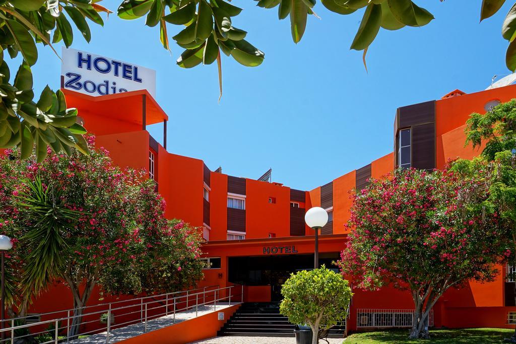 Zodiaco Hotel Quarteira Exterior foto