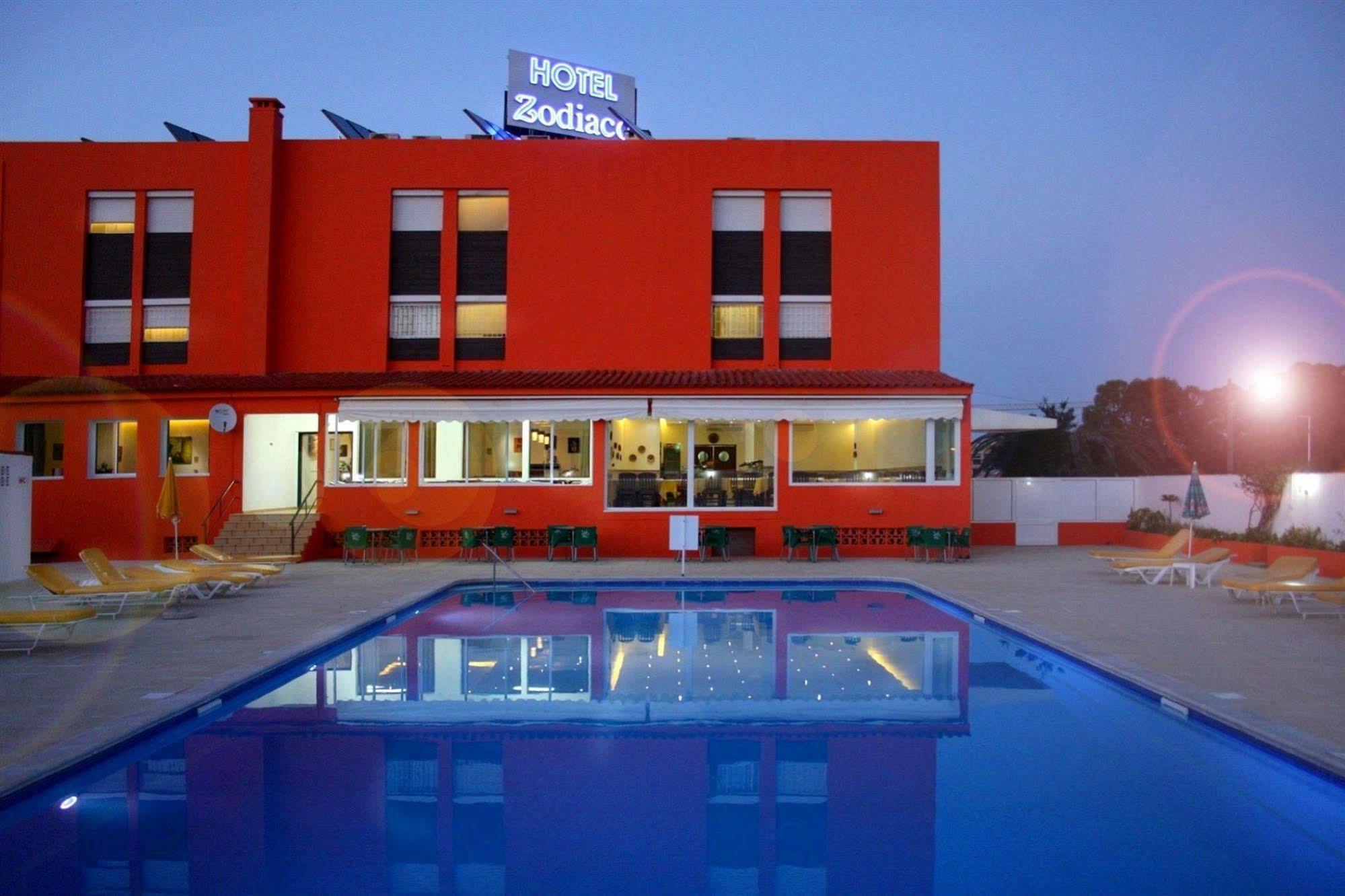 Zodiaco Hotel Quarteira Exterior foto