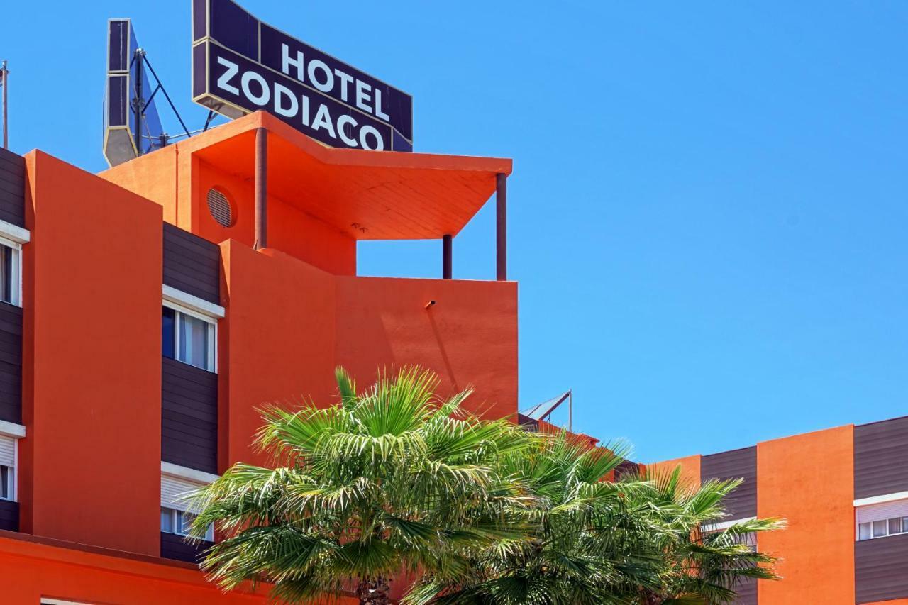 Zodiaco Hotel Quarteira Exterior foto