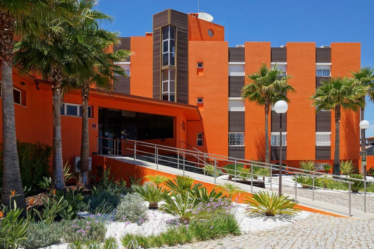 Zodiaco Hotel Quarteira Exterior foto